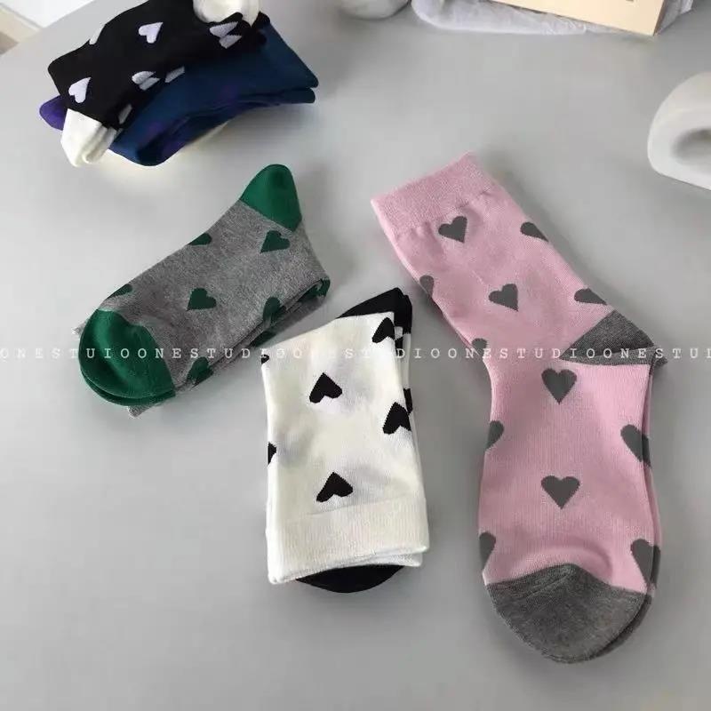 MALAYSIA READY STOCK ! 1 Pair Lady / Women 's Socks Love Logos Fashion