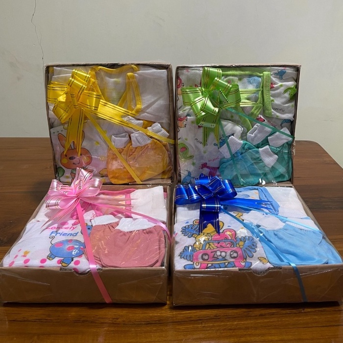 Newborn Baby parcels Baby hamper/s Newborn Baby Parcel/s Baby Gift/s Newborn Baby Gift/s Baby Gift/s Baby clothes/s Newborn Baby equipment/s 01