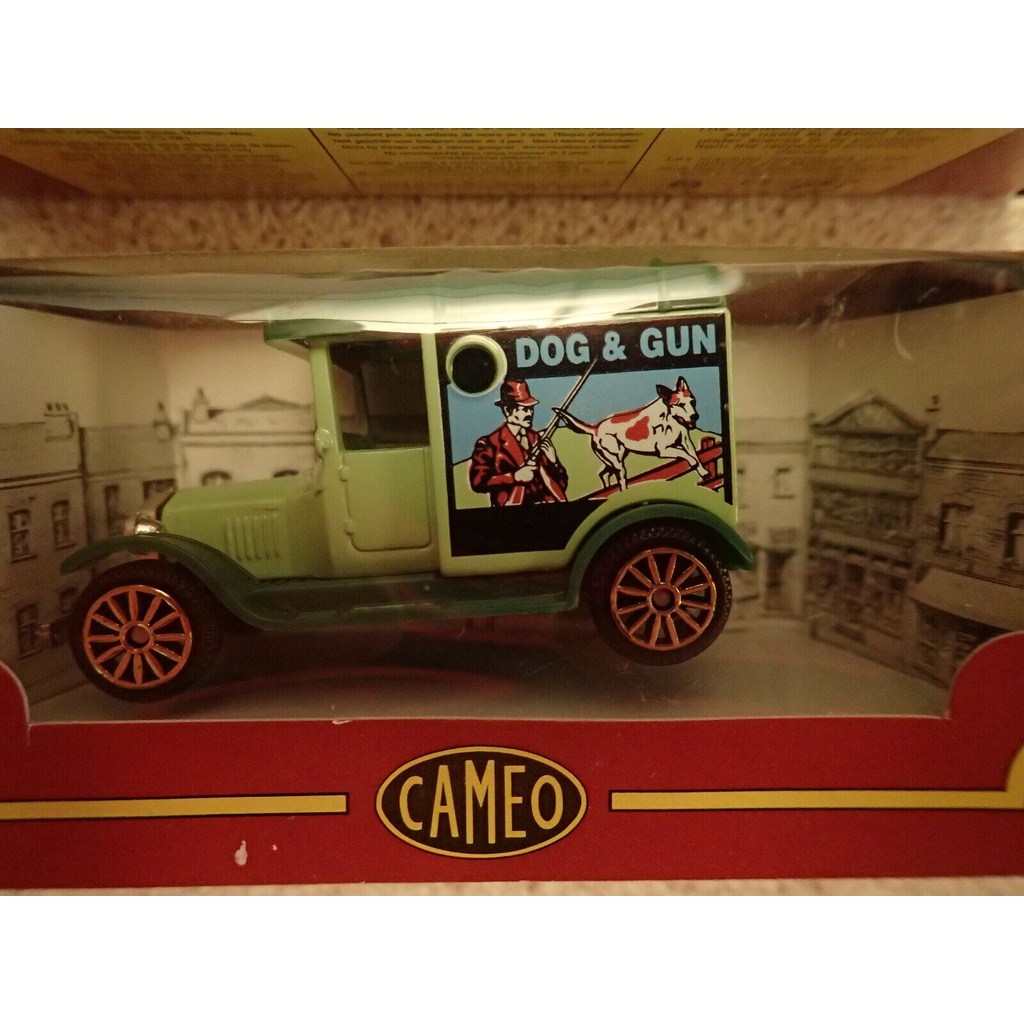 Corgi Cameo CollectionDog & Gun C6910