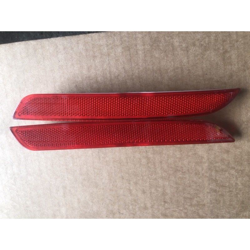 BMW f10 rear bumper reflector original | Shopee Malaysia