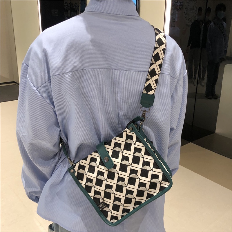 Korea Fashion Men Women Unisex Crossbody Bag Leather Sling Bag Striped Shoulder Small Square Bag