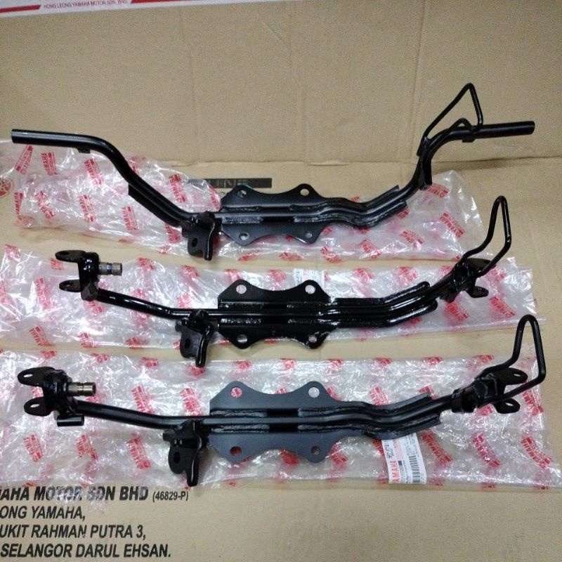 LC135 V1 LC135 ES LC135 5SPEED FOOTREST BAR ORIGINAL YAMAHA Shopee