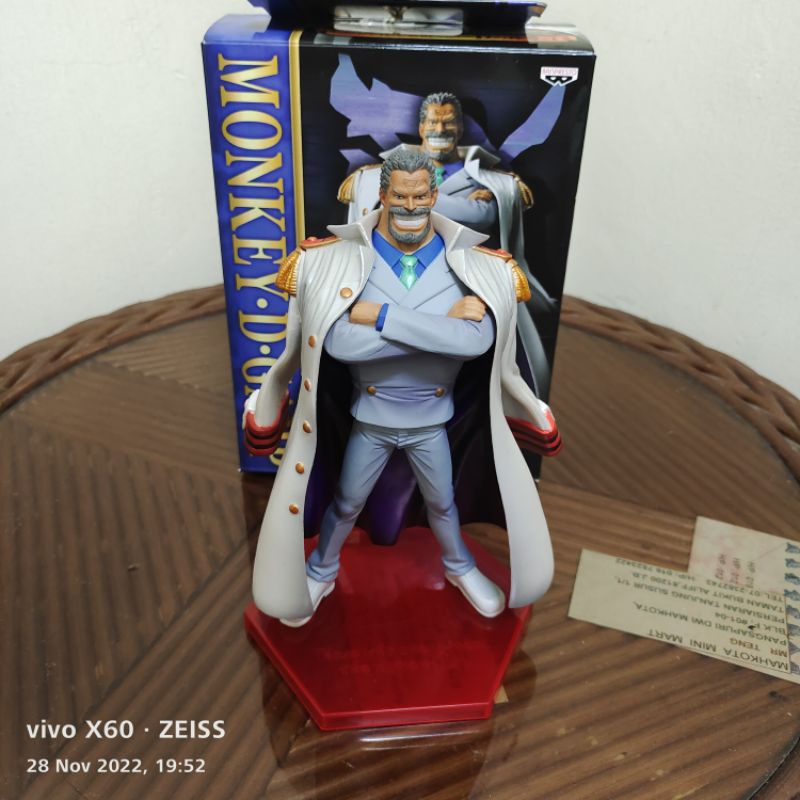 (Gold) Banpresto One Piece DX Garp | Shopee Malaysia