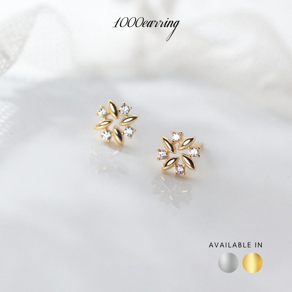 1000earring 925 Sterling Silver Dainty Floral Stud Earrings - Gold/Silver