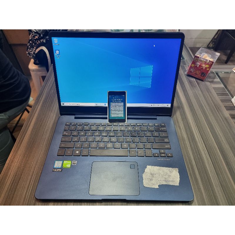 Asus UX430U 13.3" i7 16GB Ram 512GB SSD with Graphics Card Shopee