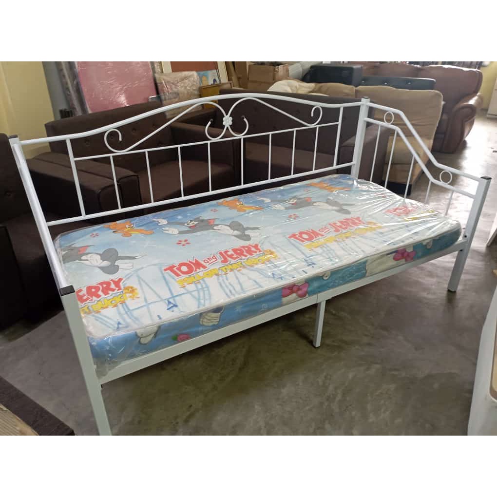 Classic White Modern White 100 Metal Day Bed Single Bed Shopee Malaysia