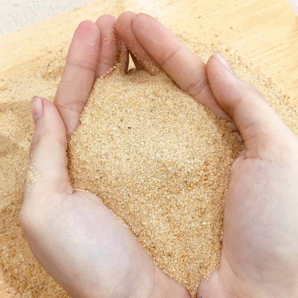 Yellow sunshine sand, white sand used to decorate terrariums and mini aquariums
