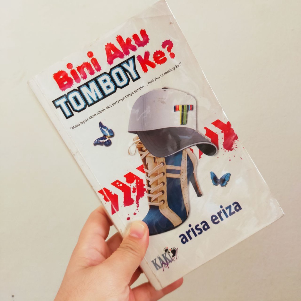 [NOVEL MELAYU TERPAKAI / PRELOVED / SECONDHAND] Bini Aku Tomboy Ke (Arisa Eriza)