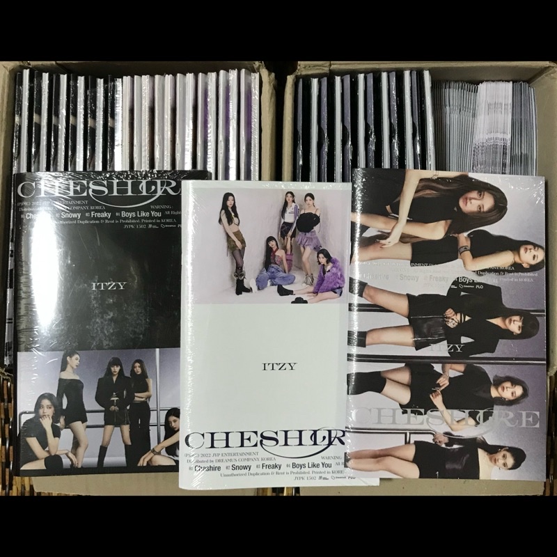 [READYSTOCK] ITZY CHESHIRE UNSEALED ALBUM - STANDARD EDITION | Shopee ...