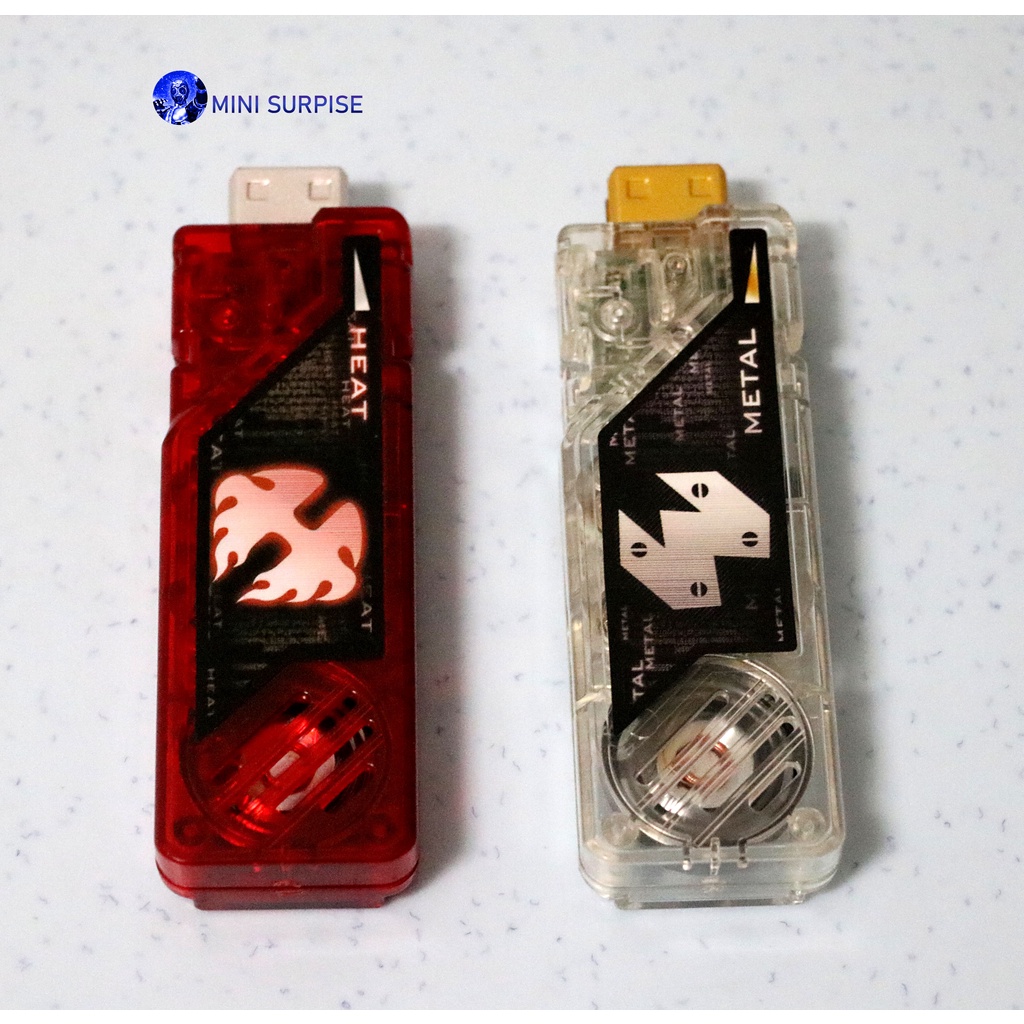 [READY STOCK] DX Heat Gaia Memory + DX Metal Gaia Memory (Kamen Rider W ...