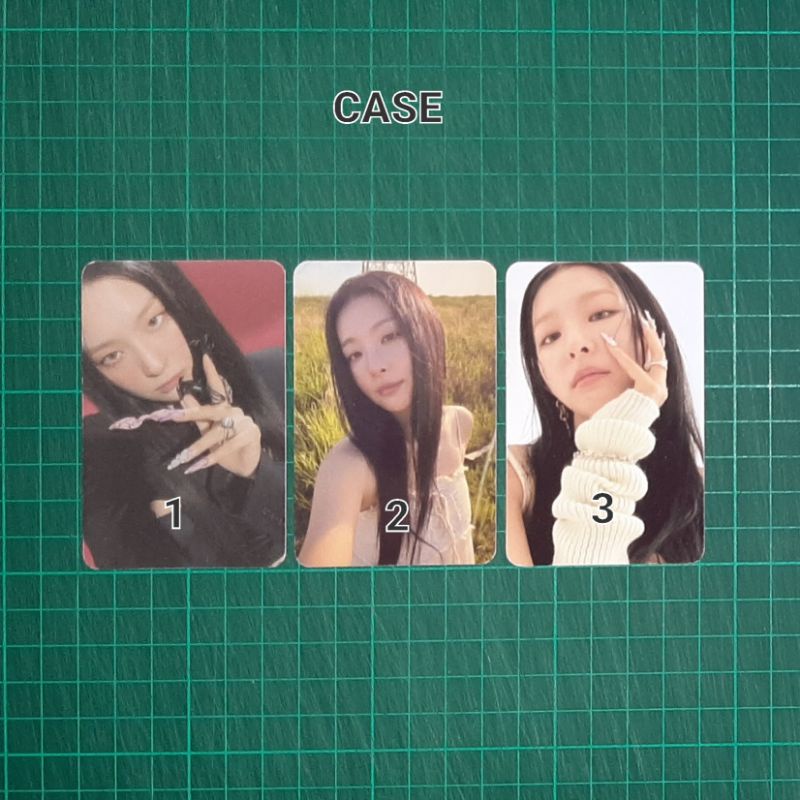 Seulgi Red Velvet - 1st Mini Album [28 Reasons] Photo Book Ver. - CD + Photobook 64p + Poster + 2 Foto Card Extra Regalo - 2