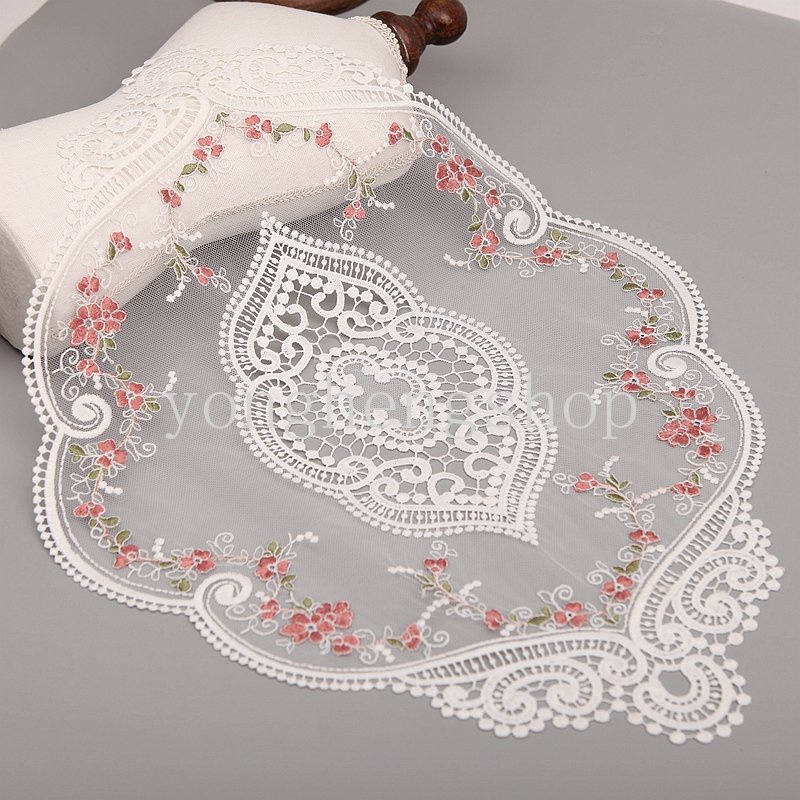 European Style Dining Table Embroidery Placemat Anti-scald Fabric Coaster Table Cushions Desk Decor Antique Lace Tablecloth