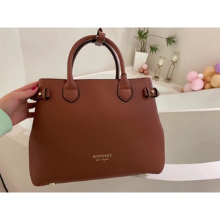 women burberry handbags