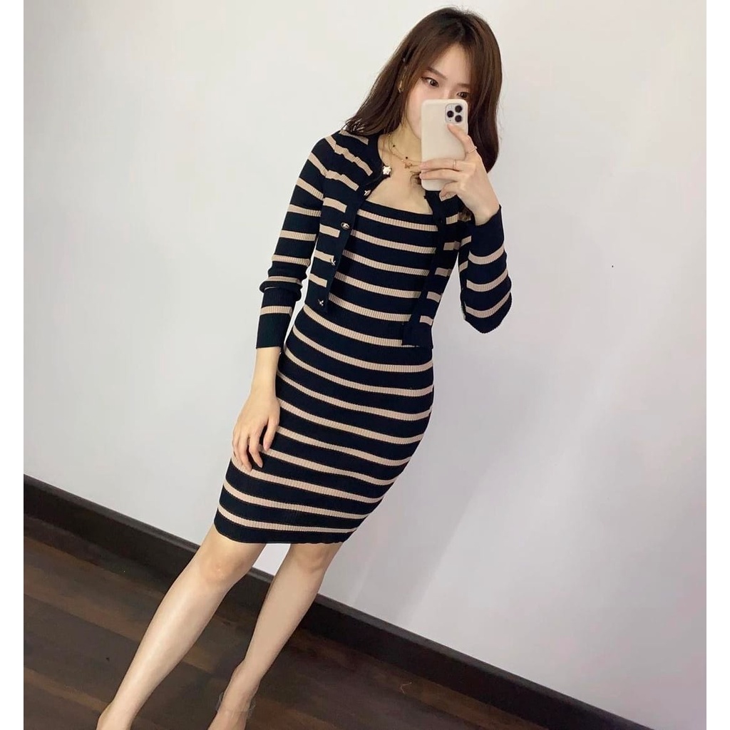 chinese dress ladies Hoadinh Ao Dai Vietnamese Traditional Dress Makes Woman Elegant and  Beautiful. Soft, Stretchy Japanese Silk 3D Print Pattern, 18 at Amazon  Women's Clothing store main image 0