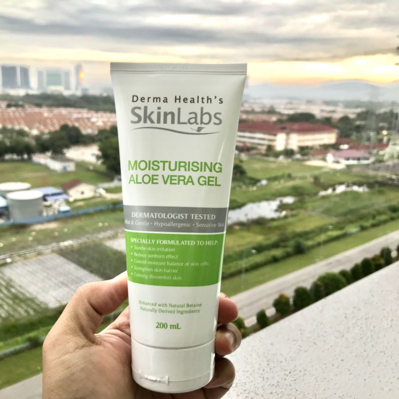 ALOE VERA GEL UNTUK KERINGKAN LUKA DAN PELEMBAP ALOE VERA GEL FOR