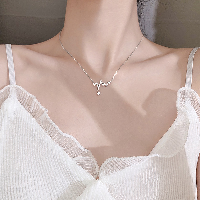 Girls Simple Advanced Shiny Diamond Heartbeat Necklace Daily Fashion Versatile Collarbone Chain Exquisite Elegant Jewelry Gifts