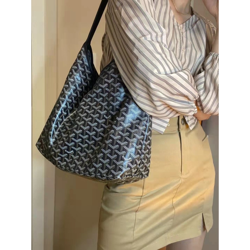 miu Wallet Genuine Product, Ready Stock 2022 Dog Teeth New Style hobo Underarm Bag Lightweight Printing Large Capacity Commuter Tote Leather Mommy Shopping