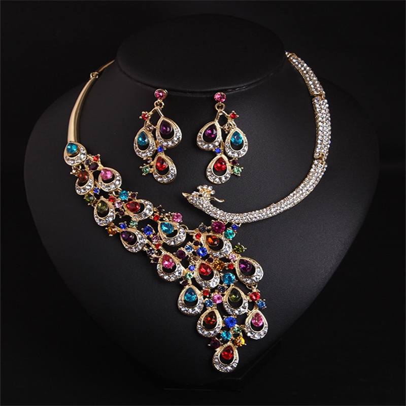 1 set of European and American colored gemstone peacock necklace earrings set bride dress big brand accessories