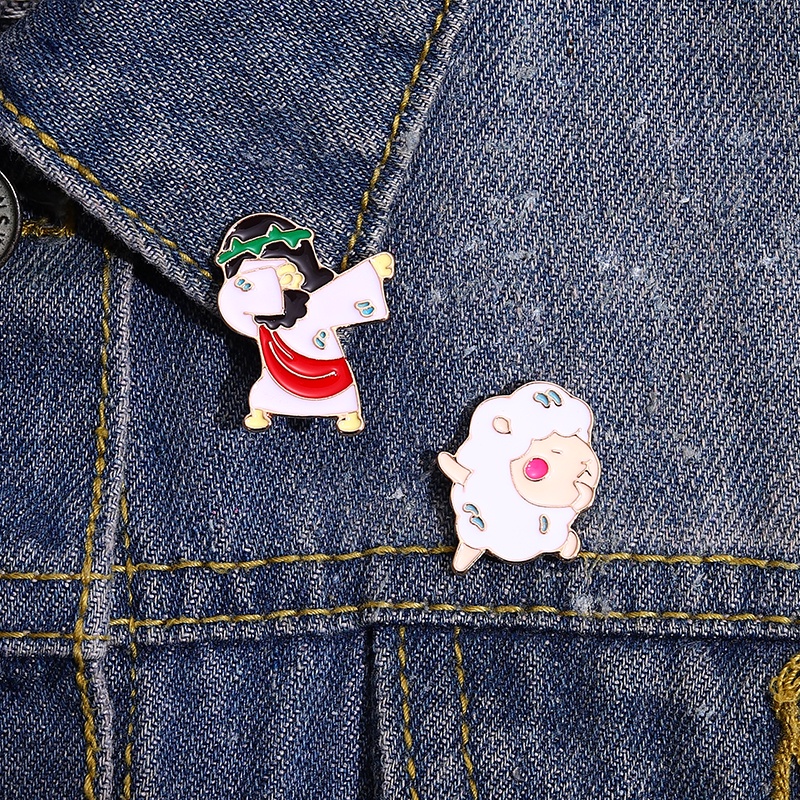 Lovely Girl Sheep Enamel Brooch Cartoon Animal Custom Creative Badge Metal Lapel Backpack Accessories Gift Friends Jewelry