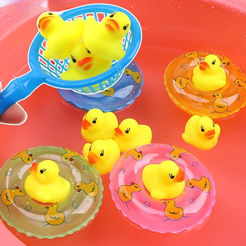 5Pcs/set kids Floating Bath Toys Mini Swimming Rings Rubber Yellow Ducks Fishing Net Washing Swimming Toddler Toys