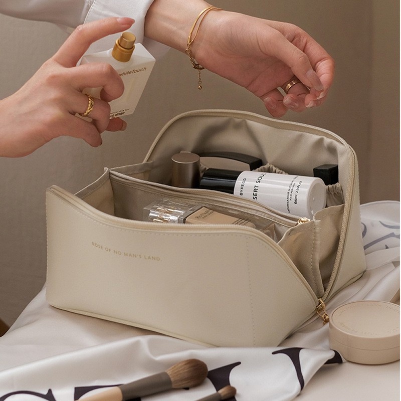 Pillow Makeup Bag Ladies Luxury Large Capacity Travel Bag PU Leather Cosmetic Bag Pouch | Beg Makeup Murah | 便携旅行化妆包