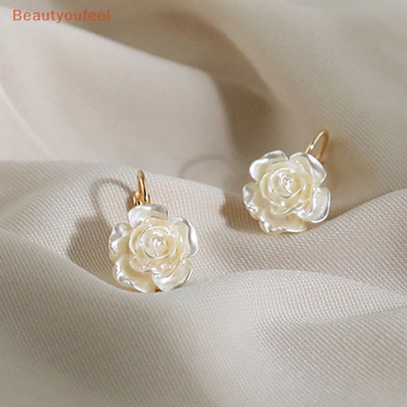 Beautyoufeel Camellia Pearl Stud Earrings Charm Elegant Eesign White Flower Dangler Women Party Trend Style Gift Chic Jewelry