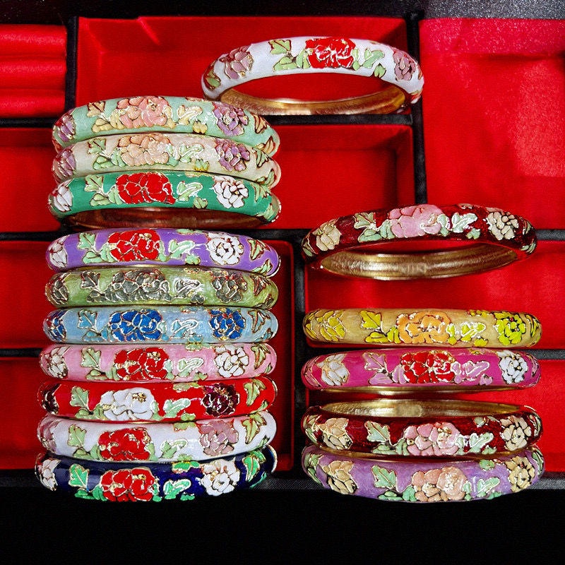 Retro style cloisonne bracelet enamel open middle thin bracelet Han Chinese clothing cheongsam Imperial Palace Beijing tourist souvenir