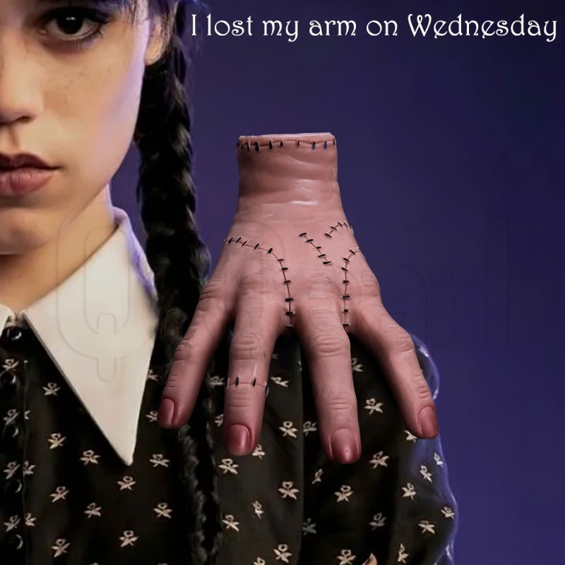 Horror Wednesday Addams Broken Hand Ornaments / Simulation Hand Toy / Halloween Party Horror Costume Prop / Haunted House Horror Hand Props / Resin Figurine Decor Sculpture