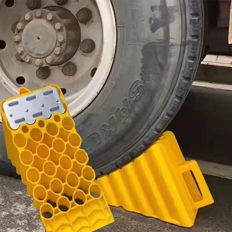 Plastic Non-Slip Portable Car Tire Parking Wedge Block Car Slipping Stopper Truck Retainer Wheel Car Anti-Slide Block