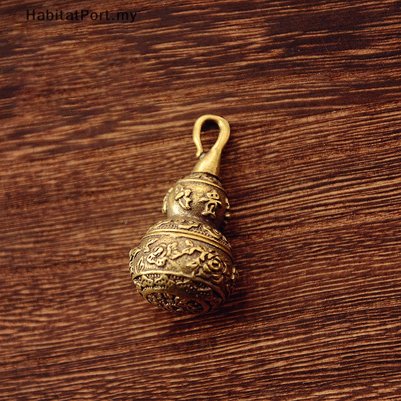 HabitatPort Creative Retro Handmade Brass Hollow Gourd Keychain Hanging Necklace Jewelry Ornaments Chinese Traditional Key Chain Lucky Pendant Home Desk Decoration .