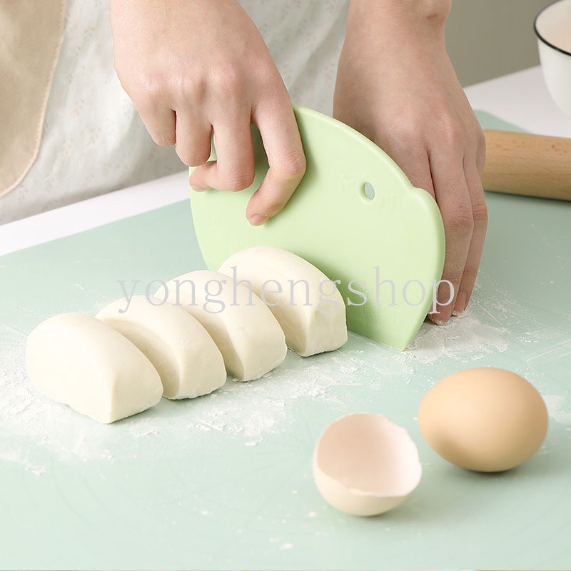 Cartoon Butter Baking Scraper with Scale Plastic Dough Cutter Cake Cream Spatula Bread Pastry Baking Cutting Tools Kitchen Accessories