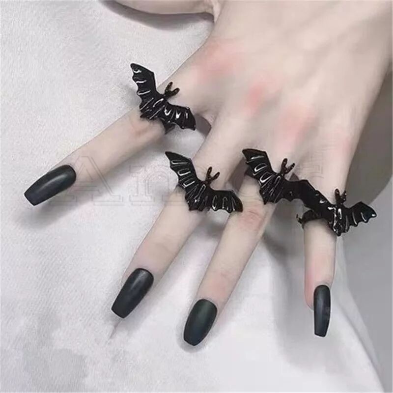 Gothic Dark Style Animal Jewelry Rings European American Men Punk Bat Adjustable Opening Rings Simple Fashion Women Personality Vintage Halloween Black Flying Bat Finger Rings