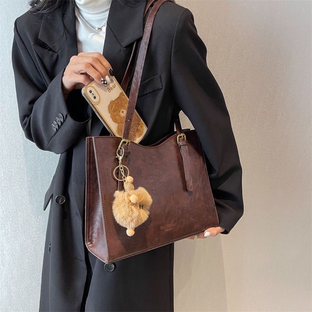 M1-Large Capacity American Retro Tote Bag women Popular Commuter bag Online Celebrity Style All-Around Versatile Handbag women