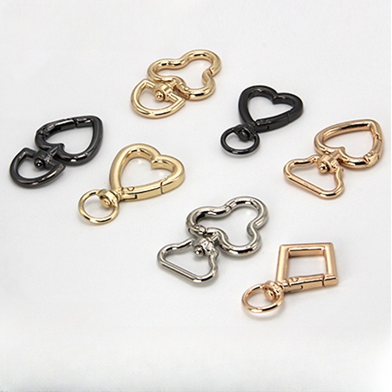 Zinc Alloy Spring Buckle Poker Card Series Peach Blossom Square Keychain Pendant, Luggage, Hardware Accessories
