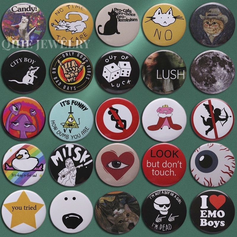 50 Styles 44mm Tinplate Backpack Badge Punk Style Lapel Pin Cat Duck Cute Animal Brooch Clothing Accessory Gift