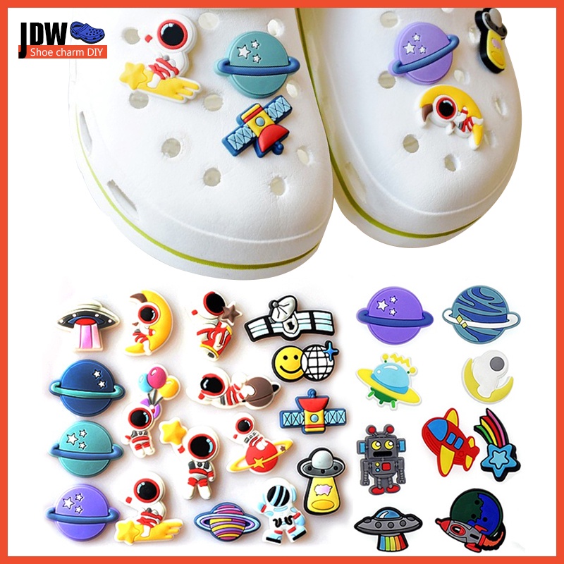 Croc Jibbit DIY Cartoon Space Astronaut Satellite Charm Pattern Shoe Buckle Decorative Hanging Gift