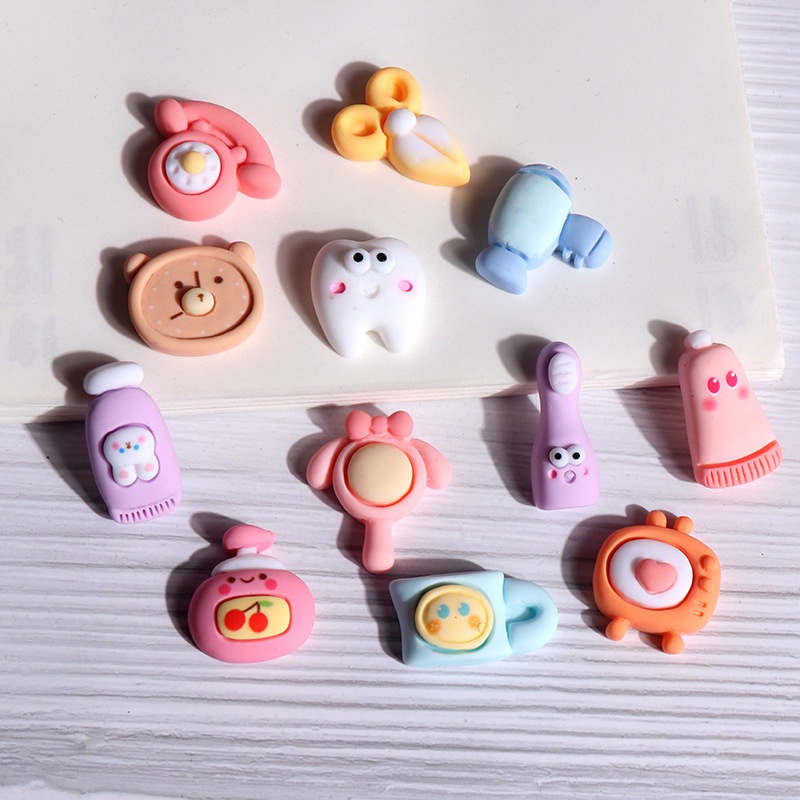 Cartoon Teeth Clock Crocs Pin Toothbrush Jibbits Charm Toothpaste Cup Shoe Charms Clock Television Jibitz Crocks for Women Shoes Accessories Decoration