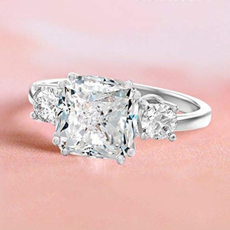 ROVSKI Fashion Korean Ready Stock Jewelry Royal Wedding Jewelry Princess Wedding Diamond Ring Refers To