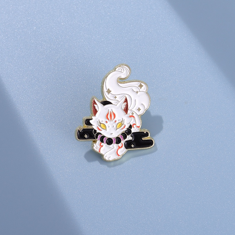 Cartoon Cute Fox Enamel Pins Mythical Animal Brooch White Fox Lapel Badges Pin Jewelry Accessories Gift for Friends