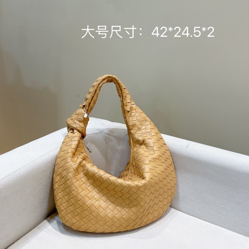 2023 New Korean Net Red Horse Karon Woven Tote Bag Fashion Versatile Handheld One Shoulder Underarm Bag