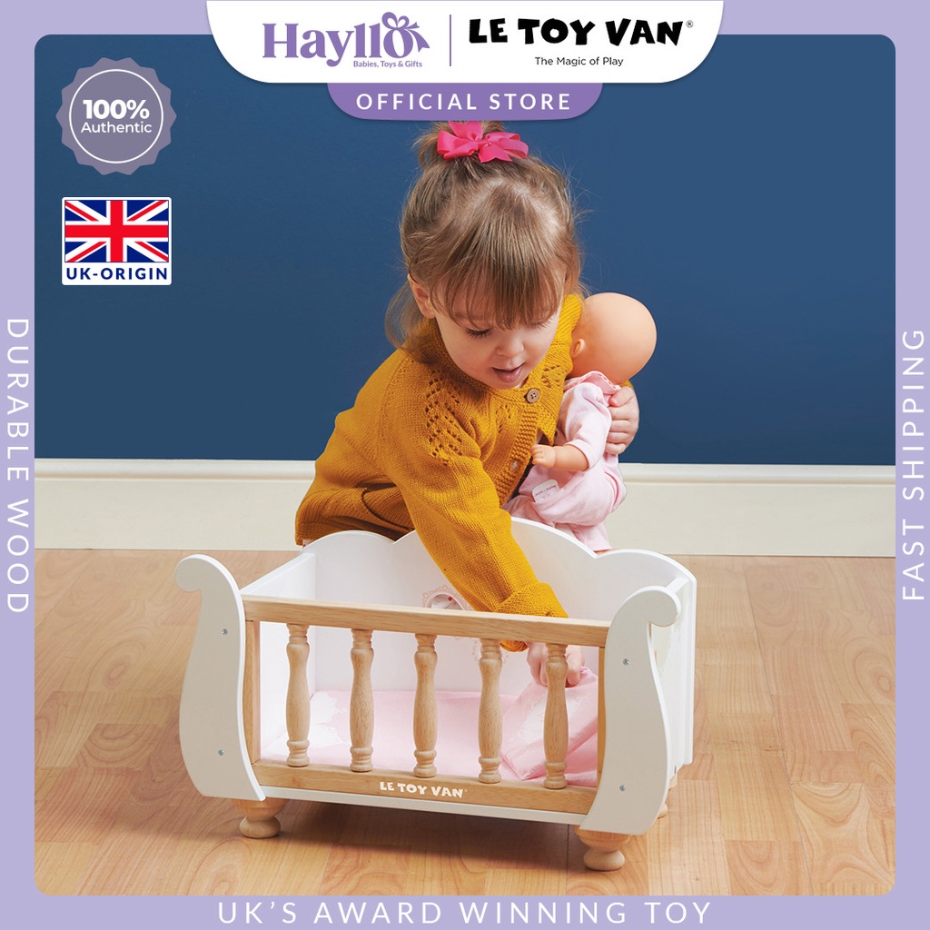 Le Toy Van Sleigh Doll Cot Premium Sustainable Wooden Toys Children Pretend Play For 3 Years+