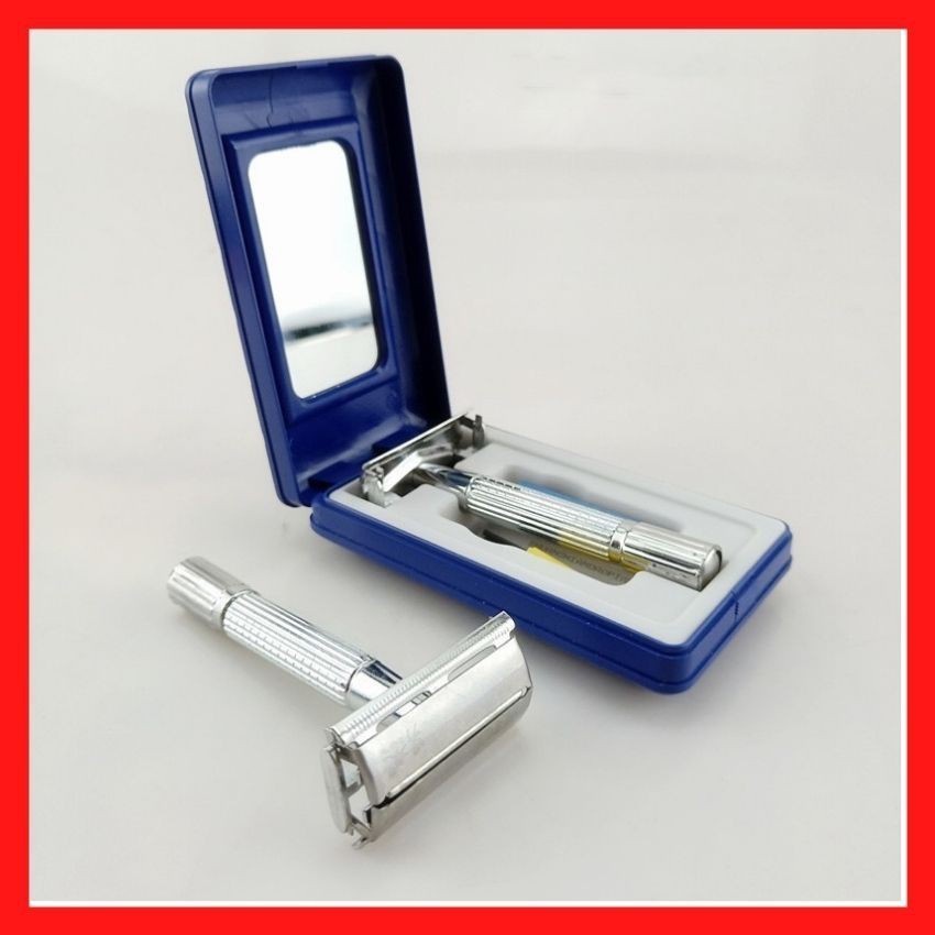 CLASSIC Stainless Steel RAZOR, BEAUTIFUL, LUXURY, CLEAN, SMOOTH, COMES WITH A BOX WITH A CONVENIENT MIRROR
