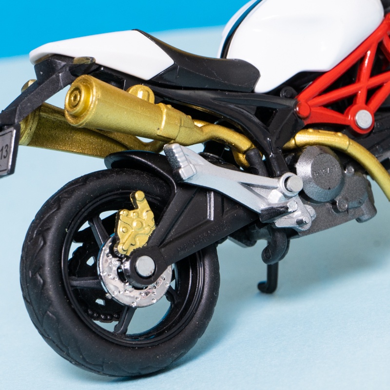 Durable Premium Maisto 1:18 Bikes Model Diecast Ducati Kawasaki KTM Honda Yamaha Motorbike - Image 4
