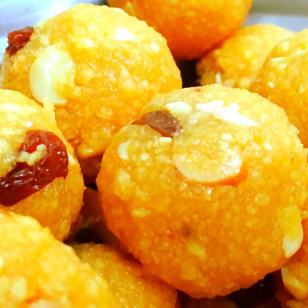 Laddoo (Plain) #sweet #nuts #traditional #premium#snacks #indiansweets #Laddu #ladu #ladoo #laddo #daddu #love #ladhu