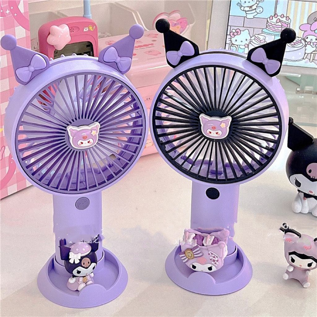 Kuromi Melody
Cinnamoroll USB Desktop Handheld Fan Portable Charging Cute Fan Kipas elektrik pegang tangan 库洛米大耳狗USB桌面手持风扇