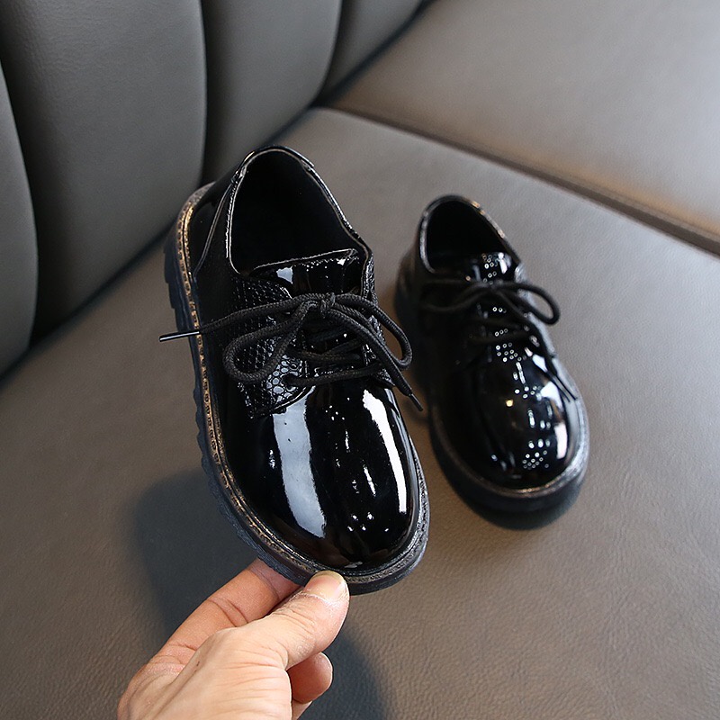 [READY STOCK] Black Smart Glossy Concert Performance Dinner Formal Cover Lace Shoe (size 21-36)