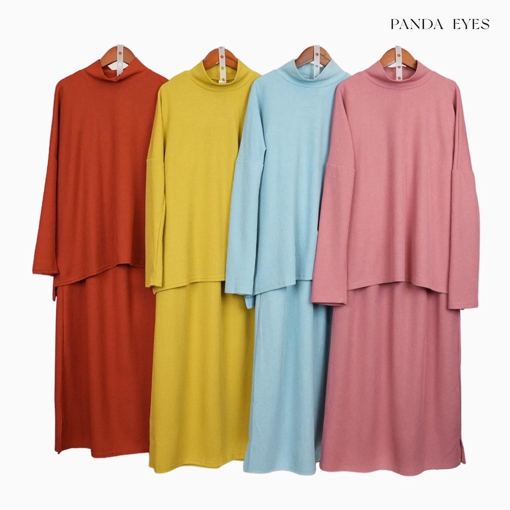 Panda Eyes Turtleneck Skirt Set CLO-CNSY2984-A
