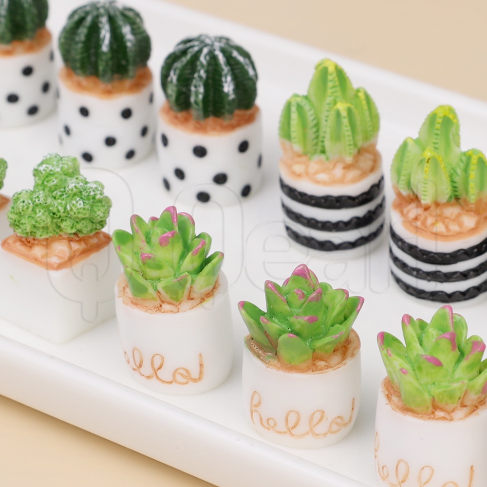 Artificial Mini Green Resin Cactus Potted Ornament / DIY Indoor Desktop Simulated Potted Plant / Lovely Succulent Plant Car Decoration / Bookshelf Microlandschaft Craft Figurines