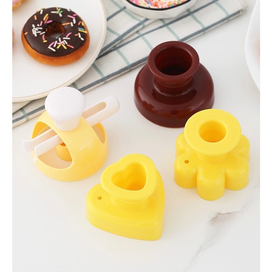 Multi-purpose Donut Cake and Bread Mold / Manual Plastic Donut Cake Mold Donut Donut Mold Maker / Plastic Donut Mold Donut Mold Round Heart Love Flower Motif Shape