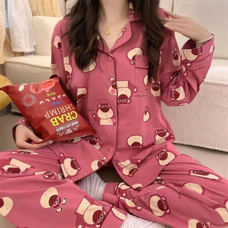 睡衣女卡通草莓熊可爱舒适长袖家居服套Men pajamas women Japanese cartoon strawberry bear cute comfortable long-sleeved home clothing set